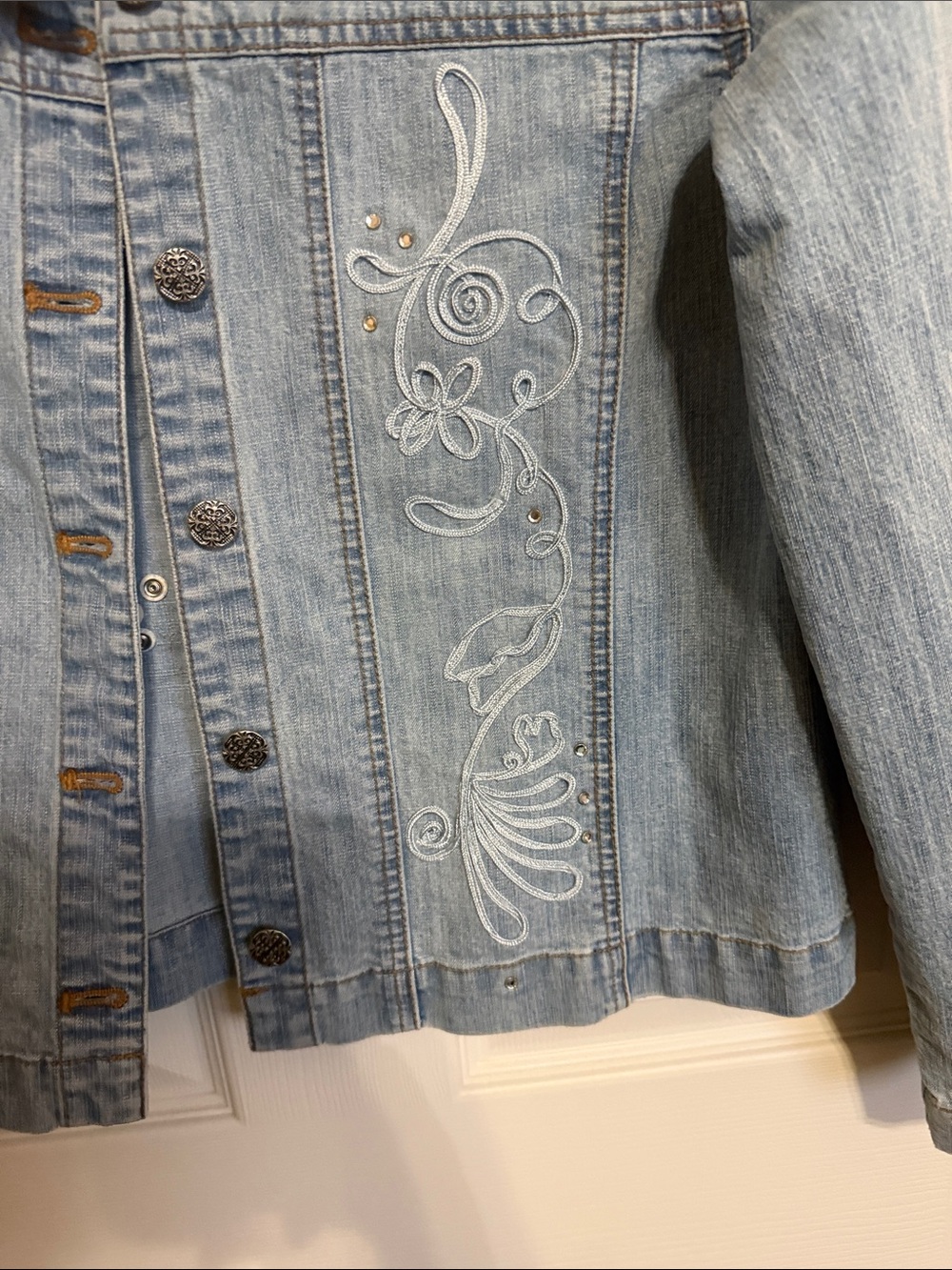 Chico's Light Blue Embroidered Denim Jacket - Picture 4 of 10